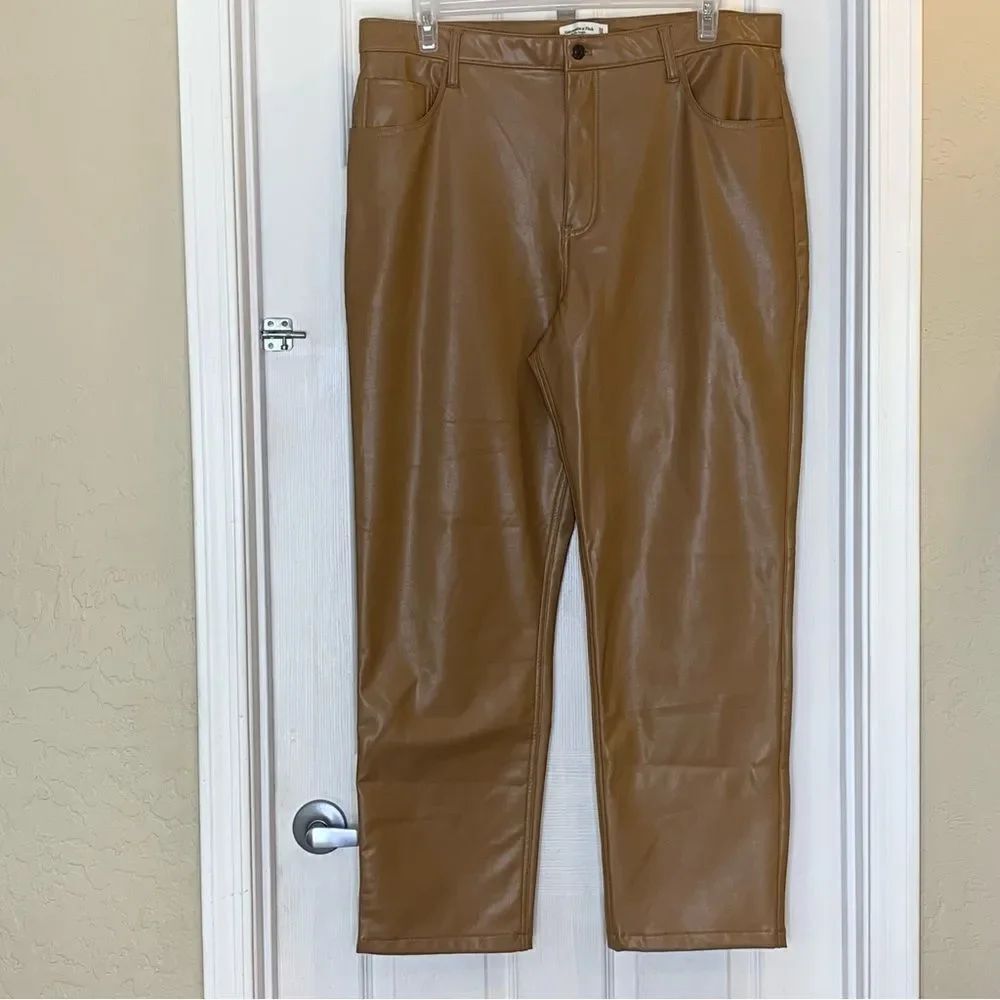 Abercrombie & Fitch The 90s Straight Ultra High Rise Pants Brown Size 18